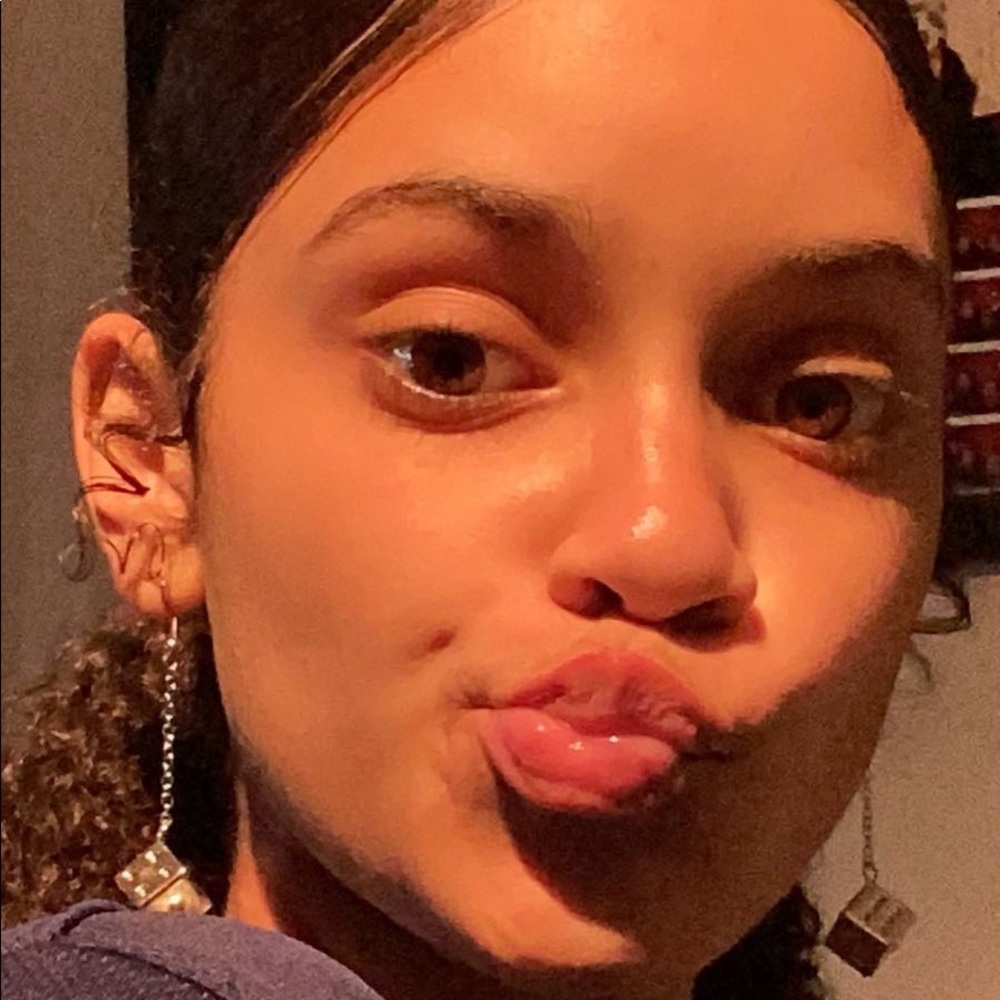 Meet your Posher, Breana